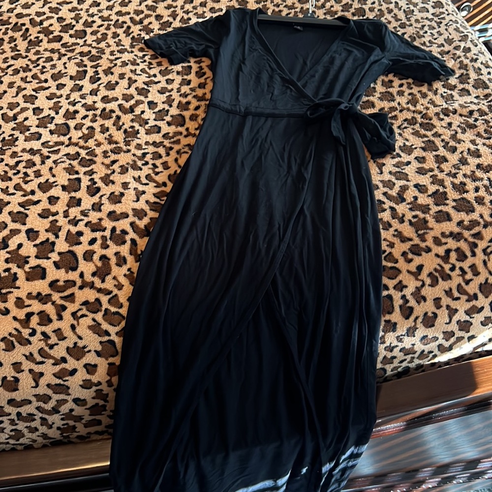 Forever 21 wrap front tie waist dress